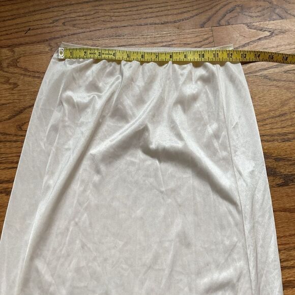 Vintage Movie Star Ivory Lace Maxi Half Slip Size Small USA 🇺🇸 Made - Picture 10 of 13